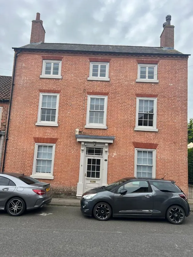 Swan House - 5 X Executive Apartments - Central Bawtry