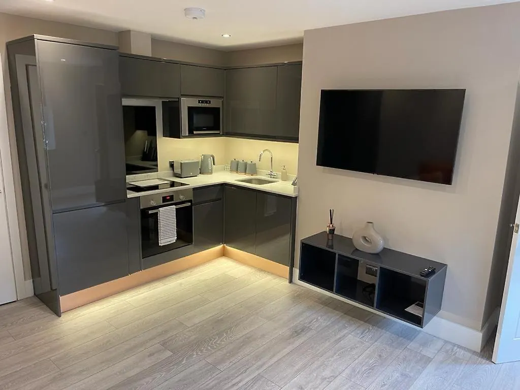 Swan House - 5 X Executive Apartments - Central Bawtry