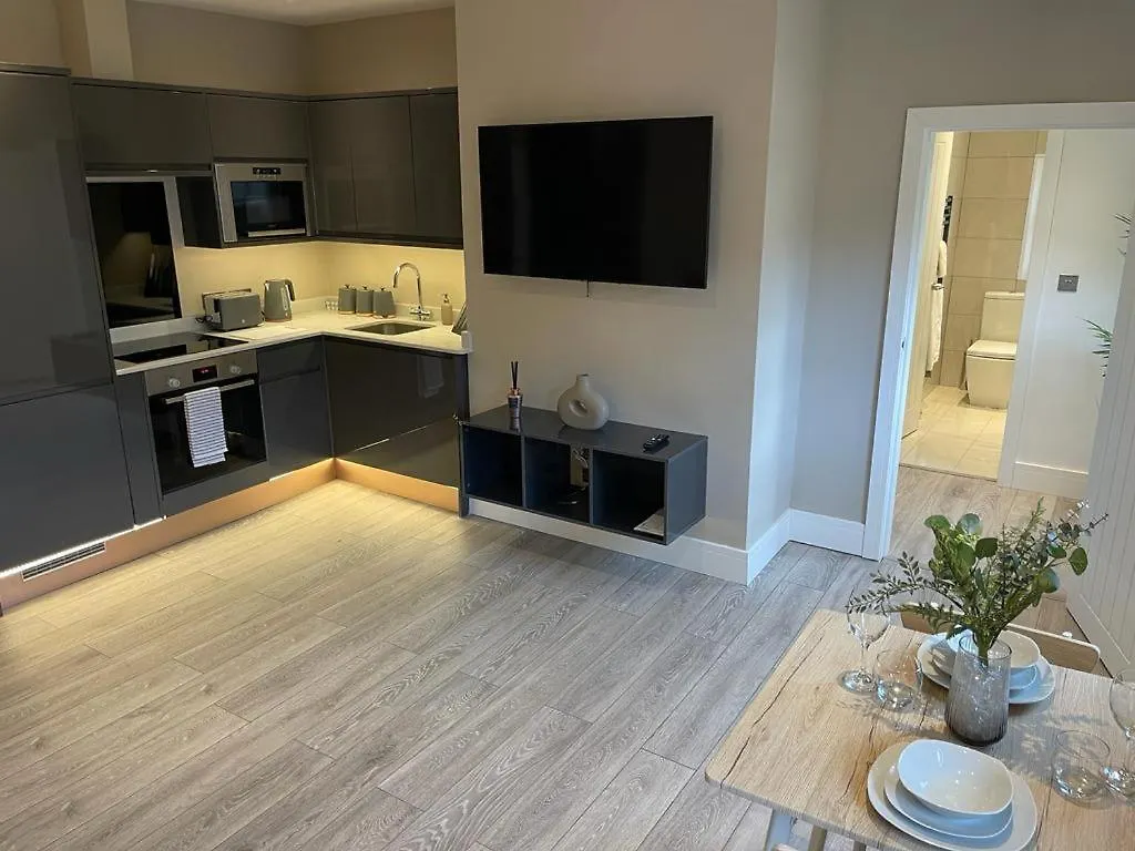 Swan House - 5 X Executive Apartments - Central Bawtry