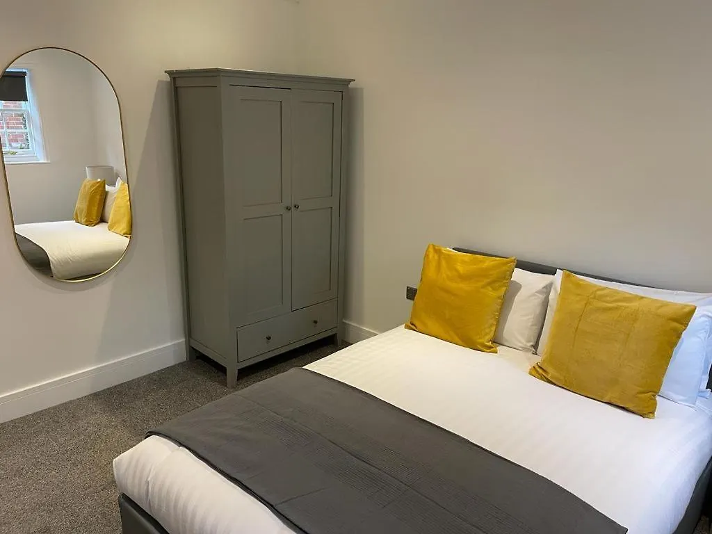 Swan House - 5 X Executive Apartments - Central Bawtry